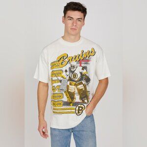 Vintage Boston Bruins NHL Hockey Goalie Graphic Men's T-Shirt White One Size